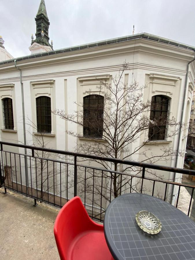Apartment With Balcony And Ac Next To Danube บูดาเปสต์ ภายนอก รูปภาพ