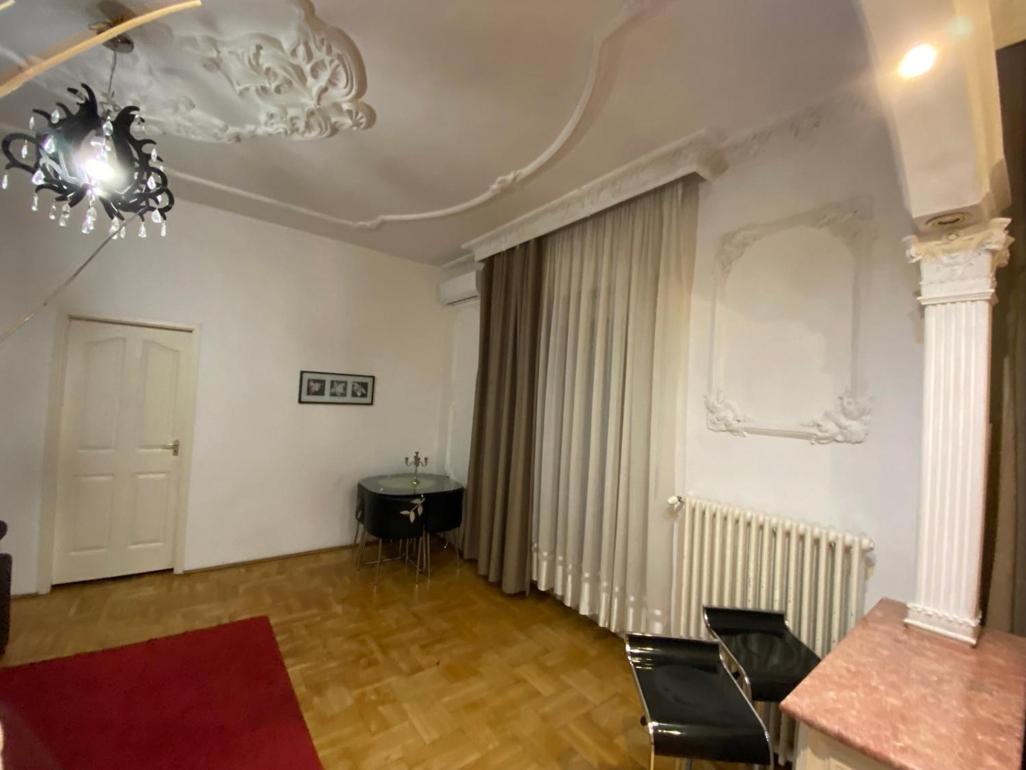 Apartment With Balcony And Ac Next To Danube บูดาเปสต์ ภายนอก รูปภาพ