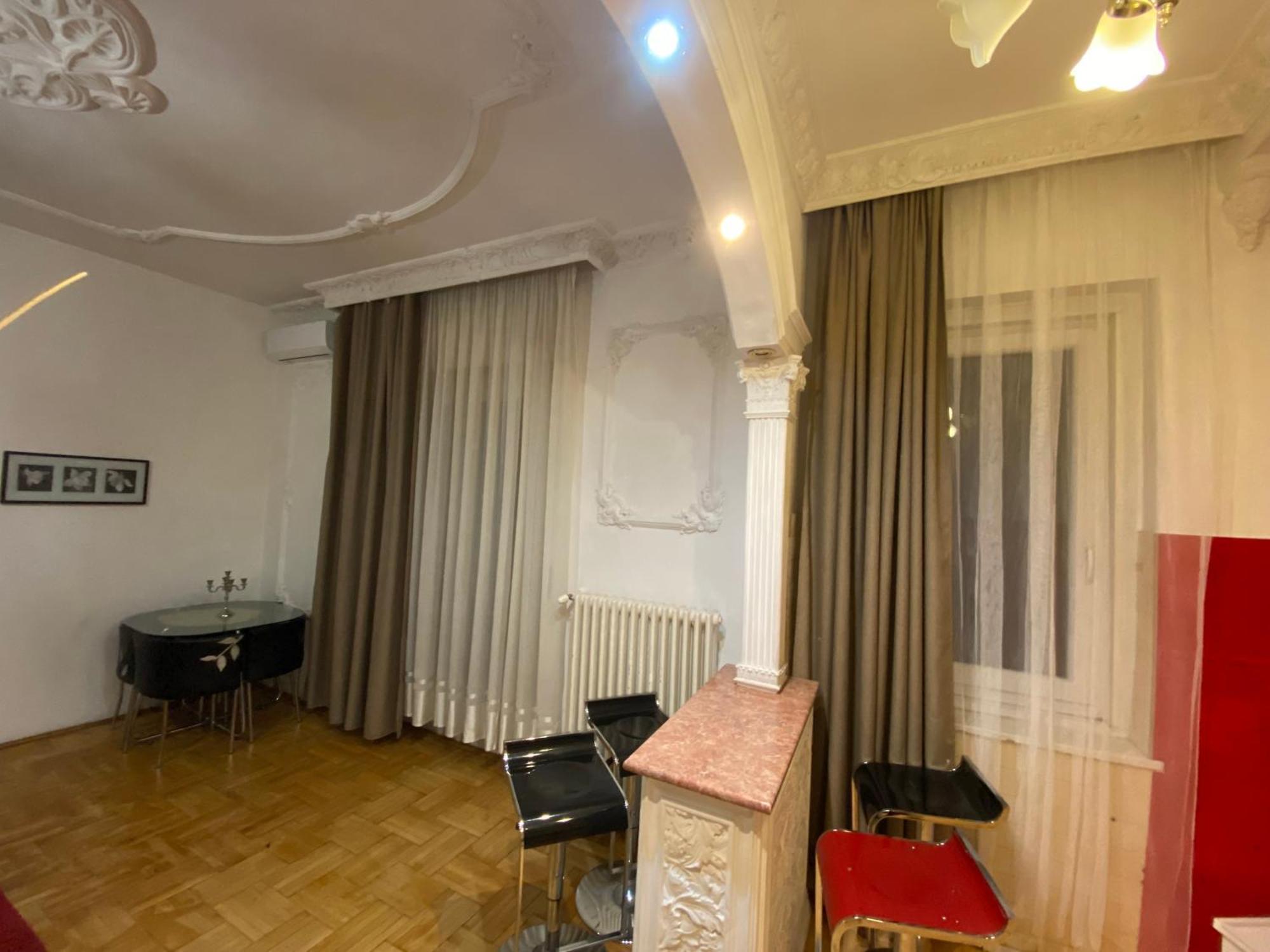 Apartment With Balcony And Ac Next To Danube บูดาเปสต์ ภายนอก รูปภาพ
